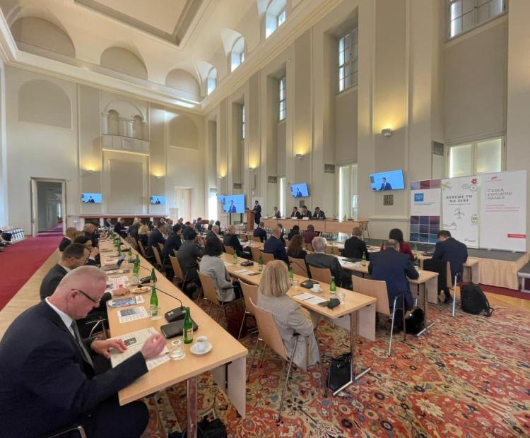 Pitching Bankable and well structured Kenya Investment Opportunities to Investors.